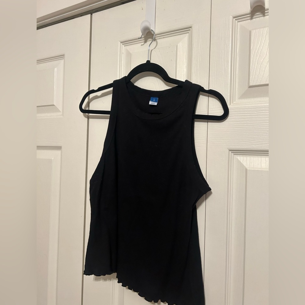 Old Navy Ribbed Tank Top With Scalloped Edge